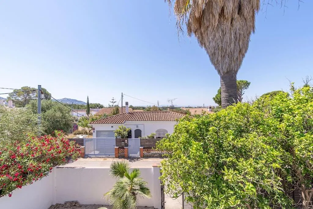 Mbii- Paradise Emporda With Heated Little Swiming-Pool-Very Quite Place Villa Roses İspanya